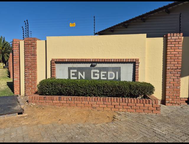 2 BEDROOM APARTMENT FOR SALE IN RYNFIELD
